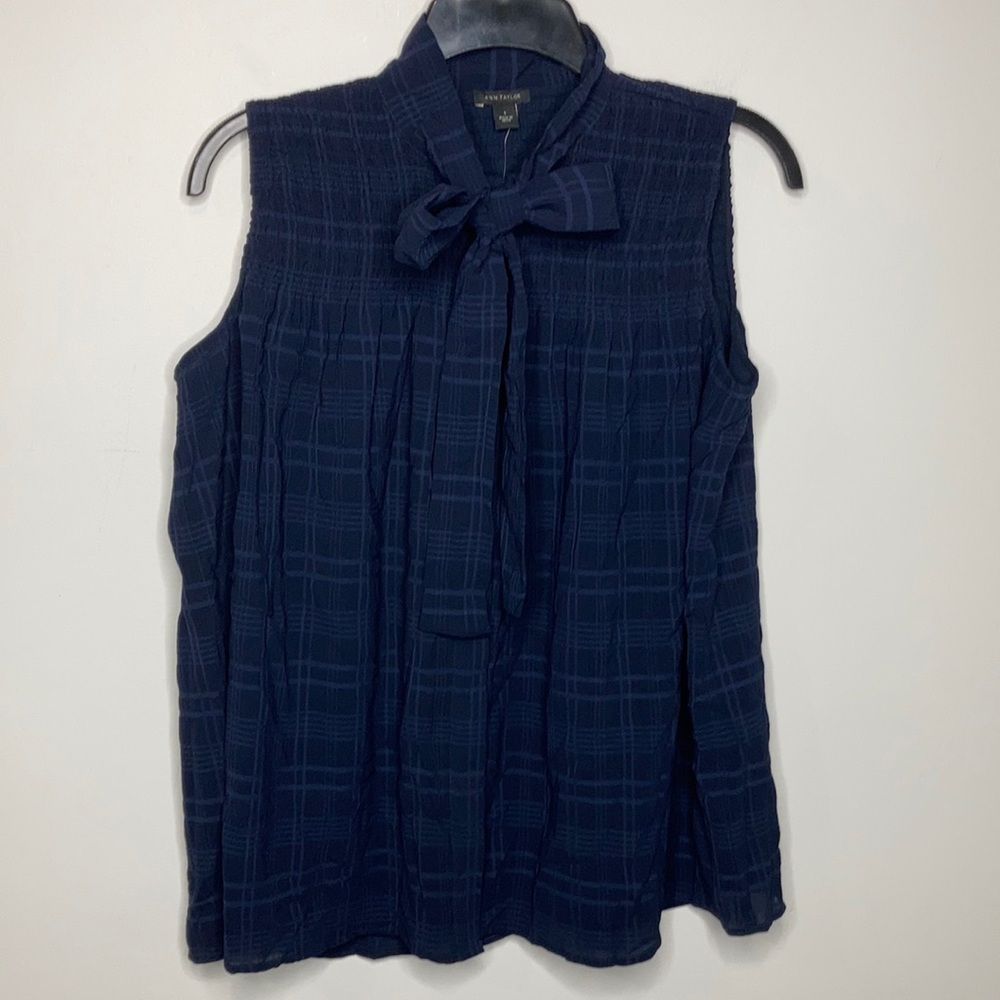 NWT Ann‎ Taylor navy blue plaid tie neck top size small